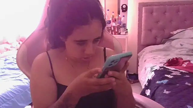 annarose19 online show from February 7, 9:04 pm