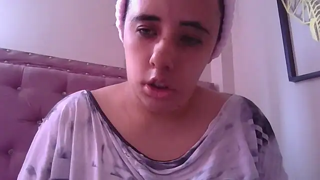 annarose19 online show from September 16, 5:47 pm