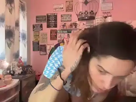 latinacubana online show from January 1, 7:21 pm