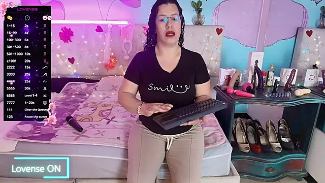 Snapshot of Zaly_mature chatting on May 28, 11:02 pm Zaly mature online show from May 28, 11:02 pm