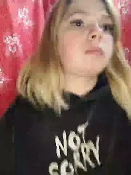 Zuli Kiska online show from February 8, 8:32 pm