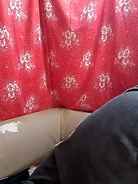 Zuli Kiska online show from February 14, 10:14 pm