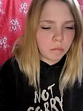 Zuli Kiska online show from February 20, 8:58 pm