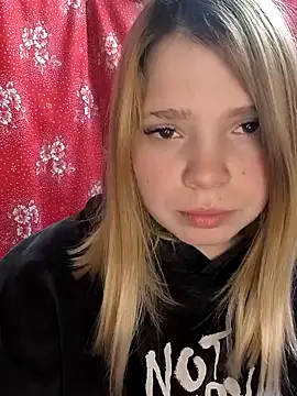 Zuli Kiska online show from February 28, 8:18 pm