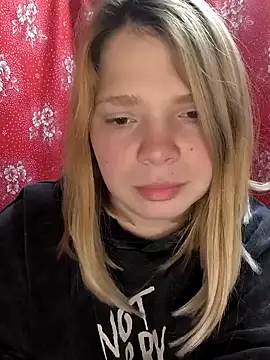 Zuli Kiska online show from March 13, 11:38 pm