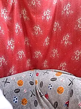 Zuli Kiska online show from October 4, 8:18 pm