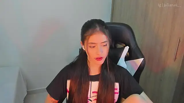 iriswest  online show from January 21, 2:11 am