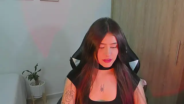 iriswest  online show from February 11, 3:18 am