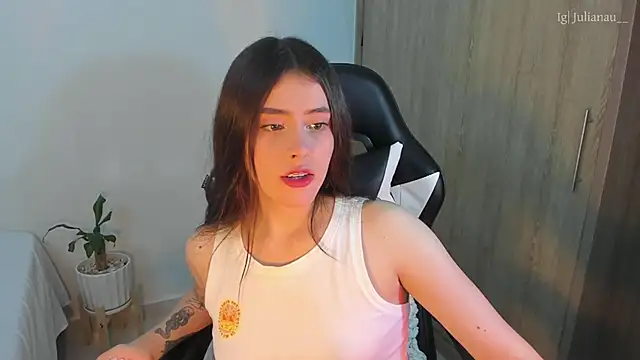 iriswest  online show from February 14, 1:45 am