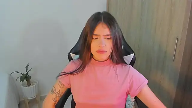 iriswest  online show from February 21, 11:21 pm