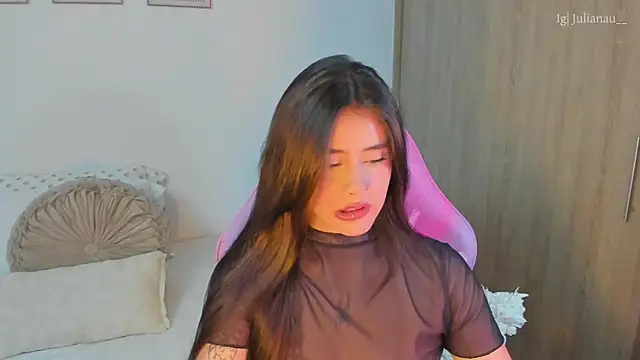 iriswest  online show from March 19, 2:05 am