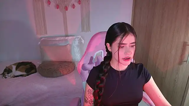 iriswest  online show from February 19, 12:50 am