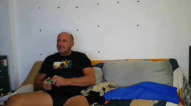 Snapshot of jhon_gade chatting on January 19, 11:56 am jhon gade online show from January 19, 11:56 am