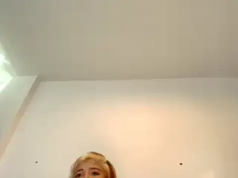 Snapshot of jhon_gade chatting on December 3, 4:42 am jhon gade online show from December 3, 4:42 am