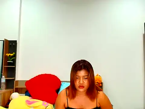 Snapshot of jhon_gade chatting on May 19, 7:04 am jhon gade online show from May 19, 7:04 am