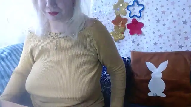 QueenLana online show from January 14, 11:49 am