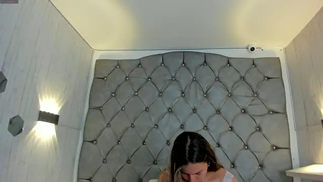 danaythamara1 online show from January 28, 5:14 pm