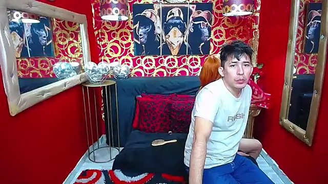 Snapshot of shannentrans chatting on January 22, 1:11 pm shannentrans online show from January 22, 1:11 pm