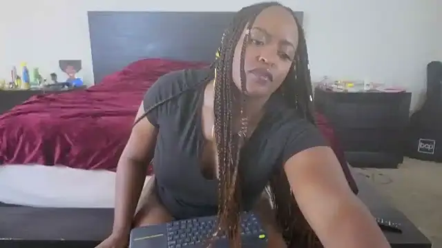 nyna stax online show from November 29, 8:23 pm