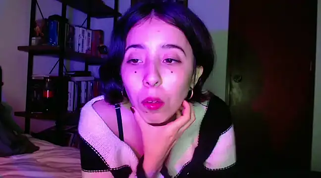 babyluna 8 8 online show from March 12, 2:30 am