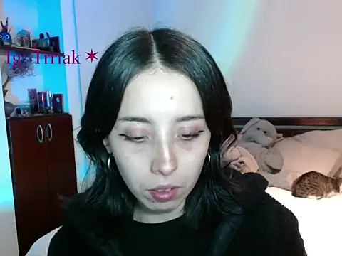 Snapshot of babyluna_8_8 chatting on April 22, 11:17 pm babyluna 8 8 online show from April 22, 11:17 pm