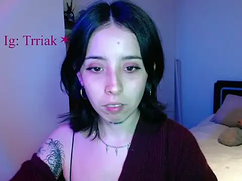 Snapshot of babyluna_8_8 chatting on April 24, 12:13 am babyluna 8 8 online show from April 24, 12:13 am