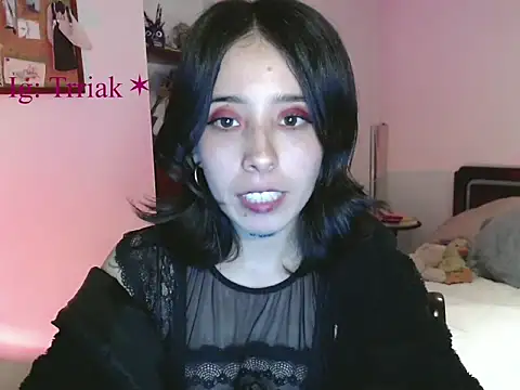 Snapshot of babyluna_8_8 chatting on May 3, 2:17 am babyluna 8 8 online show from May 3, 2:17 am