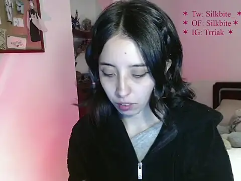 Snapshot of babyluna_8_8 chatting on May 12, 1:47 am babyluna 8 8 online show from May 12, 1:47 am