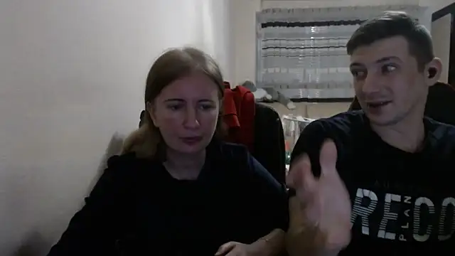 Snapshot of PeterAndJen chatting on October 27, 6:56 pm PeterAndJen online show from October 27, 6:56 pm