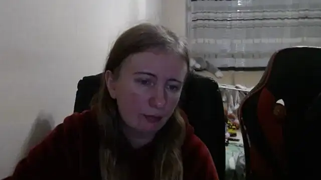 Snapshot of PeterAndJen chatting on November 13, 8:41 pm PeterAndJen online show from November 13, 8:41 pm