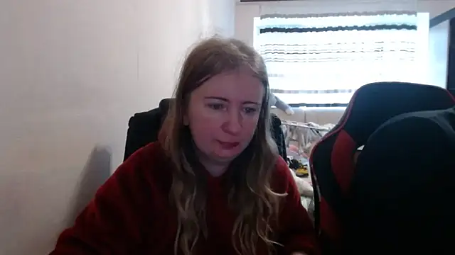 Snapshot of PeterAndJen chatting on November 14, 10:47 am PeterAndJen online show from November 14, 10:47 am