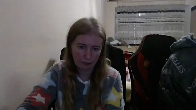 Snapshot of PeterAndJen chatting on November 26, 7:48 pm PeterAndJen online show from November 26, 7:48 pm