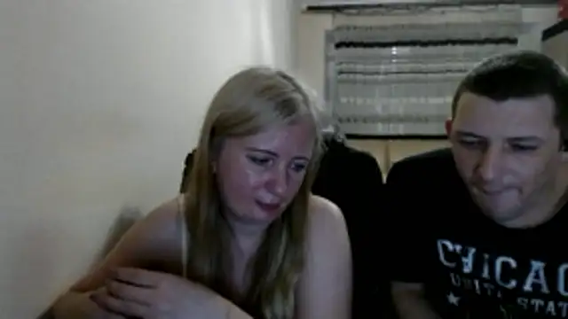 Snapshot of PeterAndJen chatting on May 26, 7:32 pm PeterAndJen online show from May 26, 7:32 pm