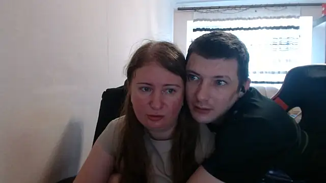 PeterAndJen online show from July 24, 5:49 am
