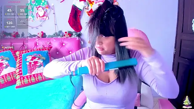 Snapshot of crissn0707 chatting on December 18, 12:22 pm crissn0707 online show from December 18, 12:22 pm