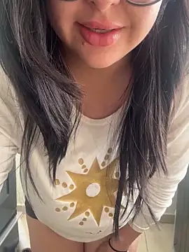 MileyGia online show from January 18, 7:17 pm