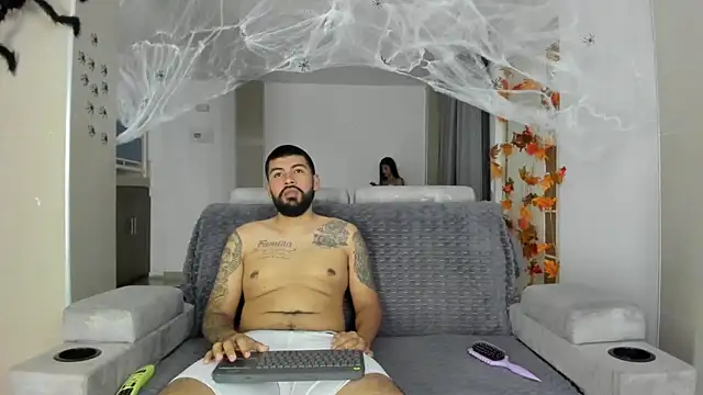 Snapshot of DulceRomance chatting on October 29, 5:20 am DulceRomance online show from October 29, 5:20 am