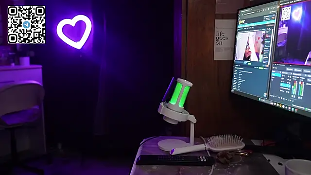 Snapshot of MrsTenderBeast chatting on February 26, 3:44 pm MrsTenderBeast online show from February 26, 3:44 pm