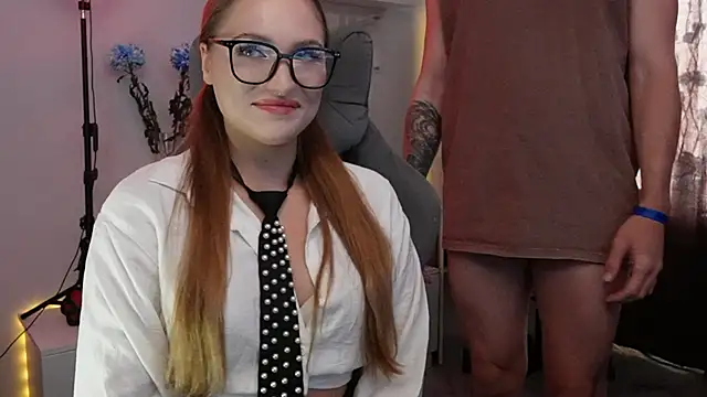 MrsTenderBeast online show from May 3, 2:34 pm