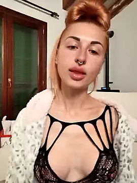 Snapshot of kylie_blck chatting on March 16, 4:41 am kylie blck online show from March 16, 4:41 am