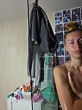 Snapshot of kylie_blck chatting on May 28, 2:31 am kylie blck online show from May 28, 2:31 am