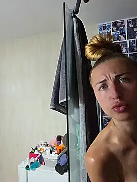 Snapshot of kylie_blck chatting on June 10, 2:56 am kylie blck online show from June 10, 2:56 am
