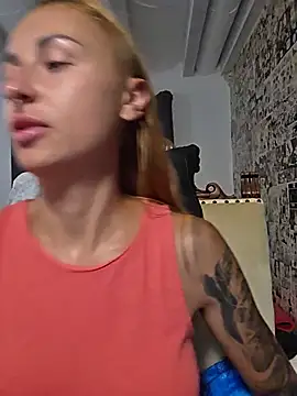 Snapshot of kylie_blck chatting on July 12, 12:56 am kylie blck online show from July 12, 12:56 am
