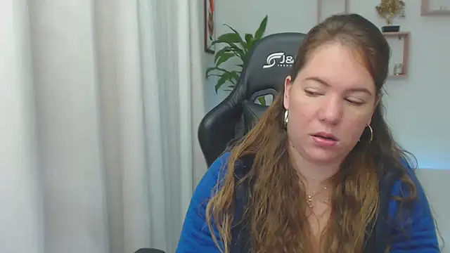 Snapshot of tamy_shine87 chatting on February 23, 2:07 am tamy shine87 online show from February 23, 2:07 am