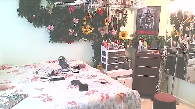 Yescuhh420 online show from March 17, 8:01 pm