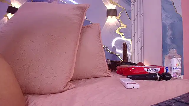 lorrayne  online show from November 1, 12:18 pm