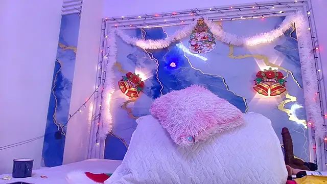 lorrayne  online show from December 15, 12:09 pm