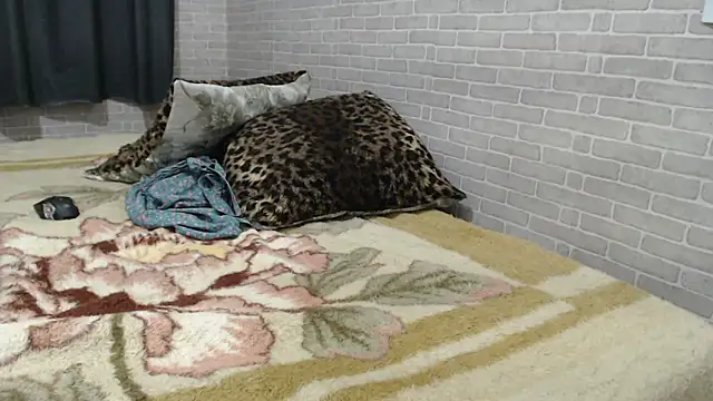 sweet luana online show from March 16, 7:59 am