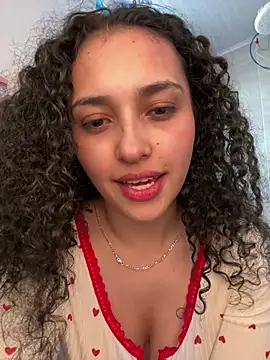 Snapshot of Lucy_Marin chatting on February 15, 4:45 pm Lucy Marin online show from February 15, 4:45 pm