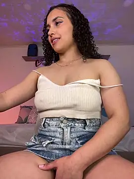 Snapshot of Lucy_Marin chatting on February 21, 6:26 pm Lucy Marin online show from February 21, 6:26 pm